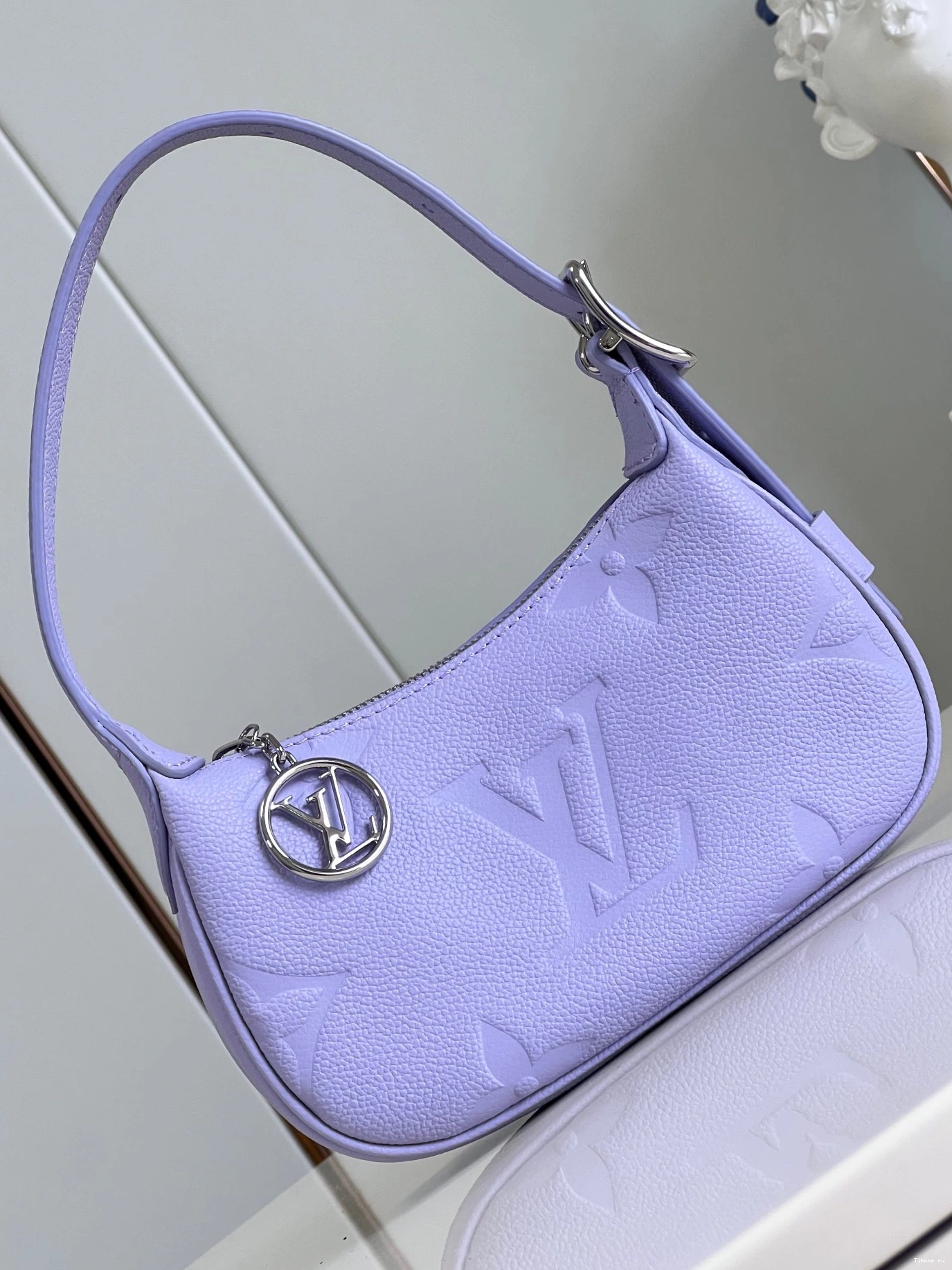 Affordable VUITTON Moon Mini LOUIS 0815